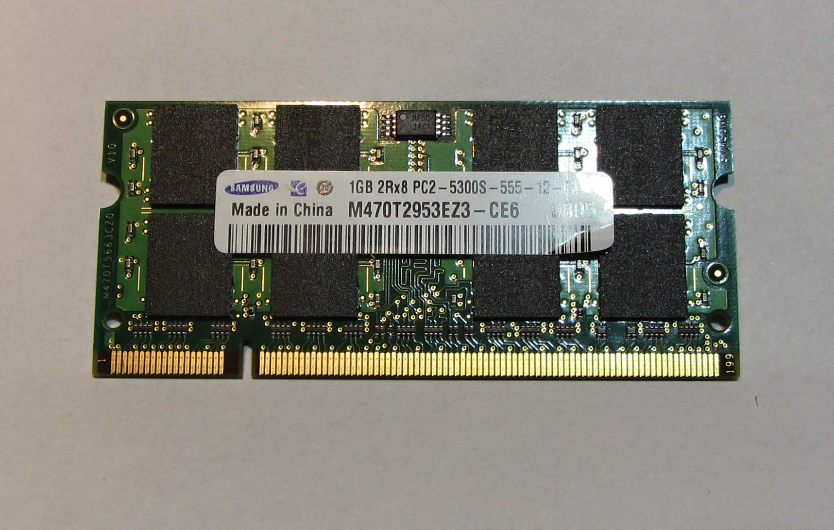 Samsung 1GB DDR2 667MHz, M470T2953EZ3-CE6