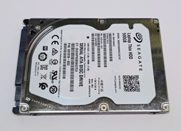 Seagate – ST500LT012-1DG142 – 500GB, 5400rpm, 16MB cache, SATA, 2,5“, SLIM 7mm SKLADEM
