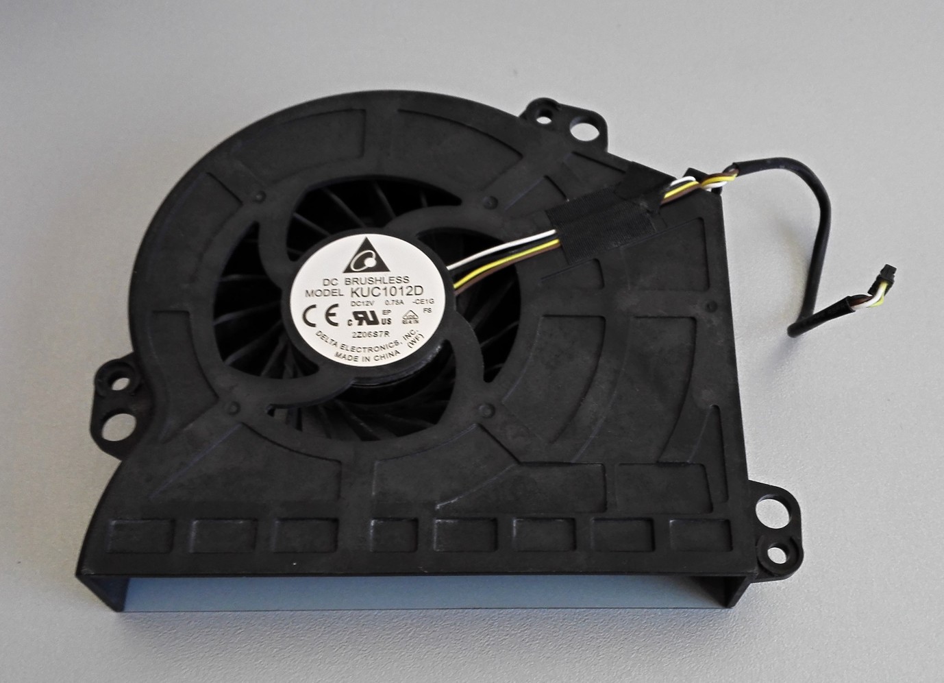 Original Lenovo C540 FAN DC28000C9V0, DC28000C9D0, KUC1012D