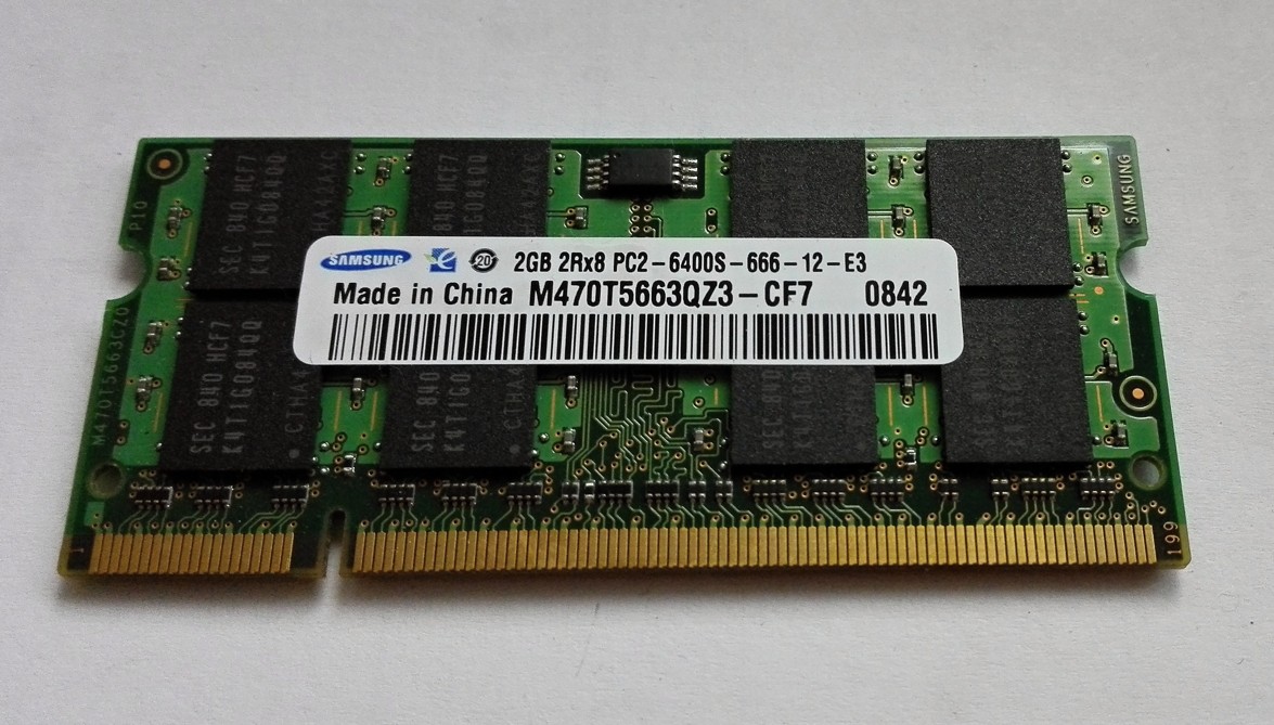Samsung M470T5663QZ3-CF7 2GB DDR2 PC2-6400 800MHz 200 pin DDR2 