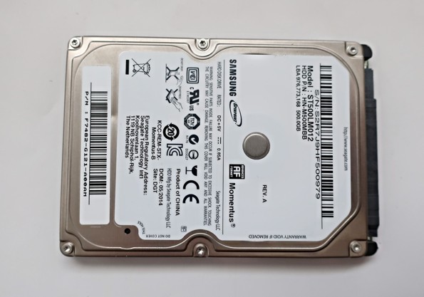 Seagate – Samsung ST500LM012 HM-M500MBB – 500GB, 5400rpm, 8MB cache, SATA 3.0, 2,5“