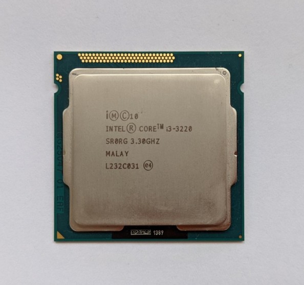 Intel Core i3-3220 SR0RG Processor 3MB, LGA1155, 3.30 GHz CM8063701137502 SKLADEM
