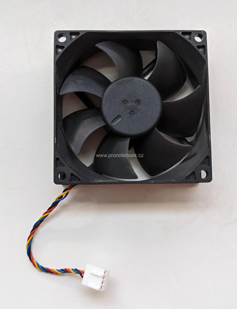 AVC DS08025R12U, 3VRGY-A00 12V 0.70A 80x80x25mm 4pin PWM ložisko s hydraulickým těsněním CPU fan SKLADEM